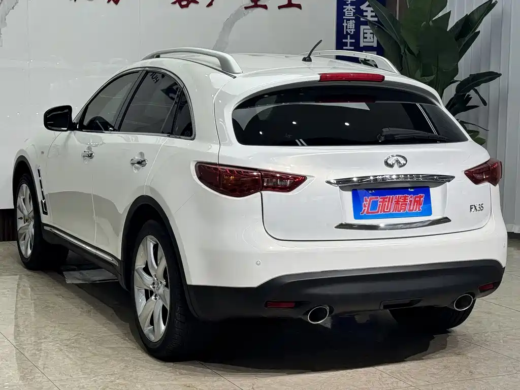 Infiniti FX 2011 FX35 Standard