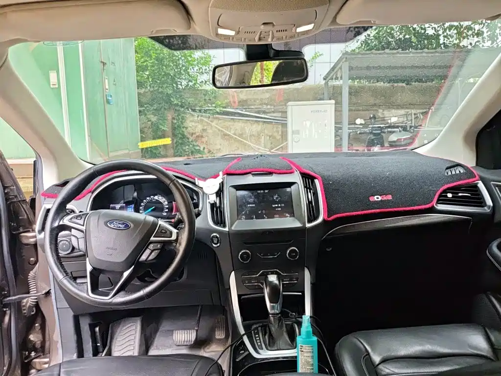Ford Edge — миниатюра 19