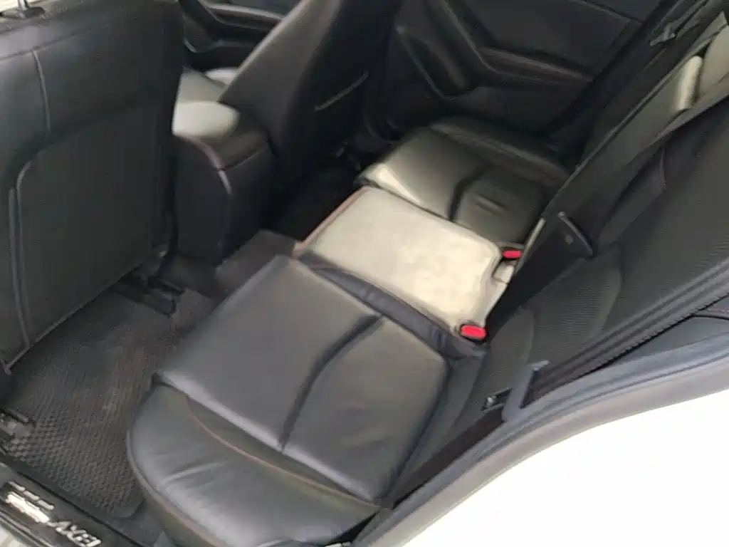 Mazda 3 Axela — миниатюра 17