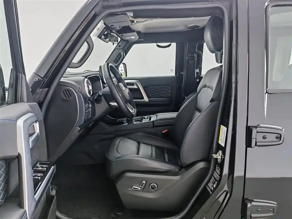 BAIC BJ40 2023 2.0T AT