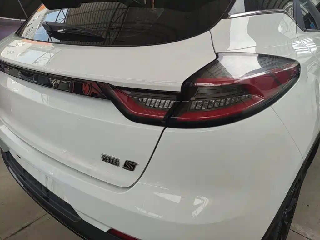 Geely Emgrand S — миниатюра 8