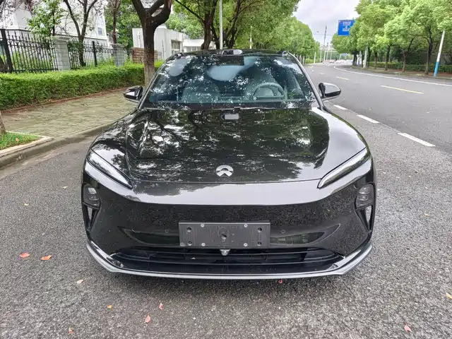 NIO ET5T