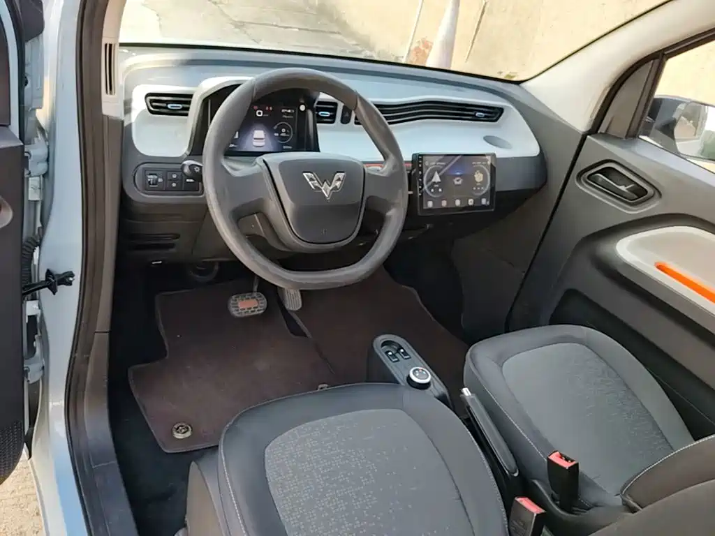 Wuling MINIEV — миниатюра 10