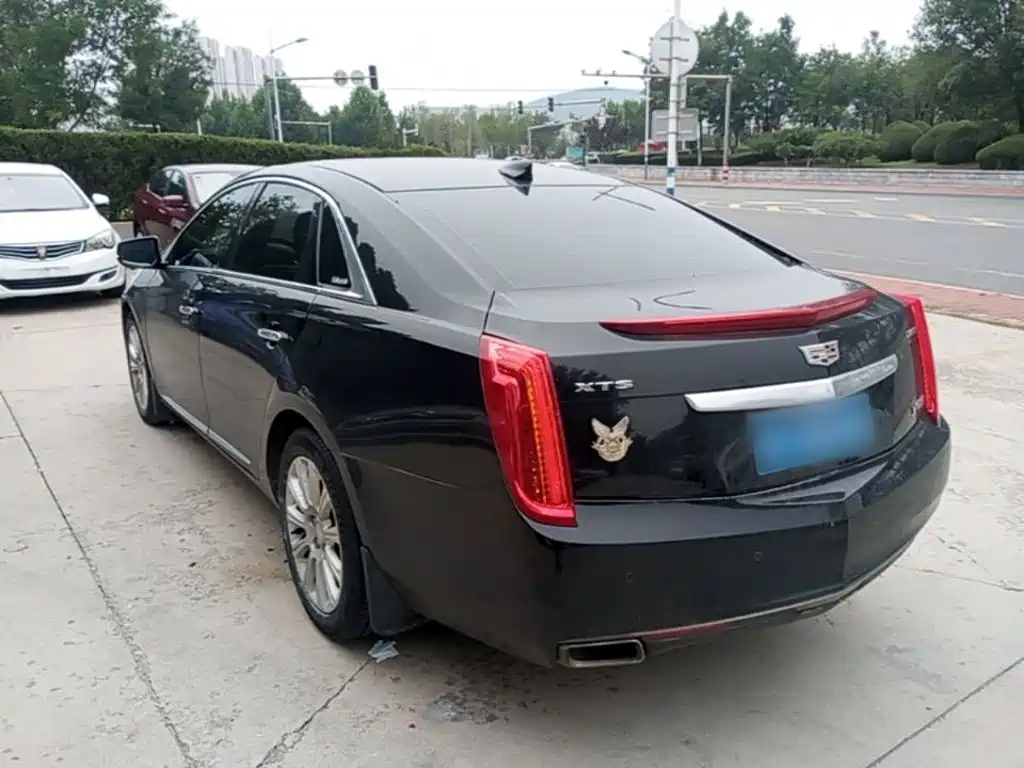 Cadillac XTS — миниатюра 5