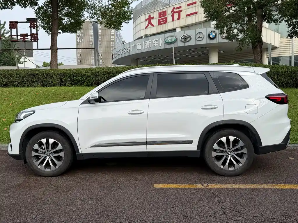 Chery Tiggo 8 — миниатюра 3