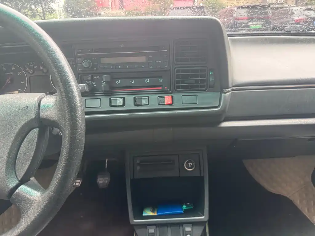 Volkswagen Santana Classic — миниатюра 12