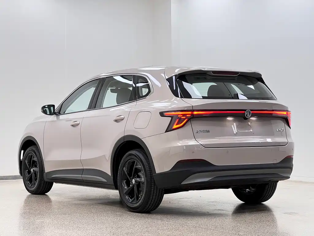 MG ES5 2025 425pro