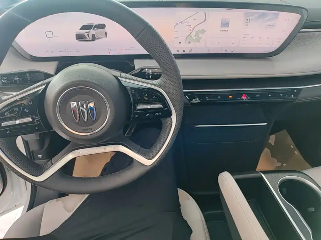 Buick GL8 — миниатюра 10