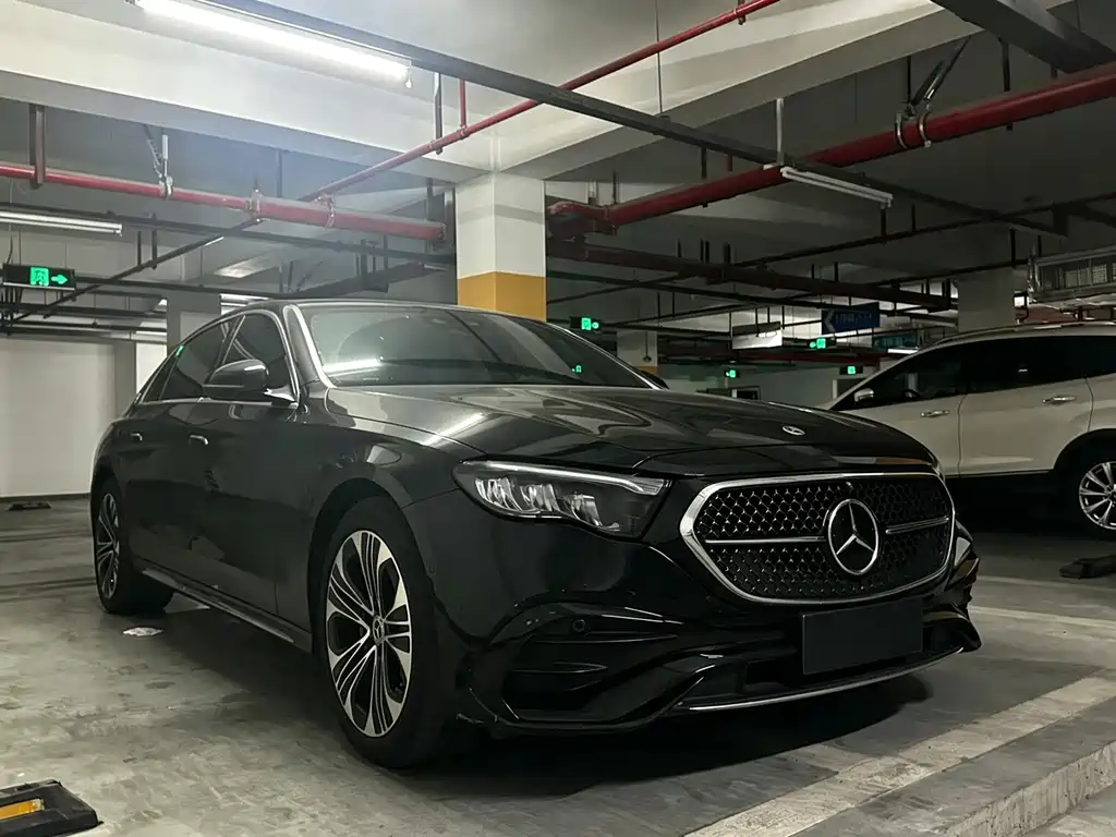 Mercedes-Benz E-Class — миниатюра 3