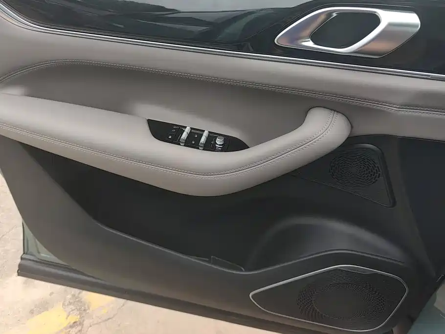 Geely Boyue L — миниатюра 7