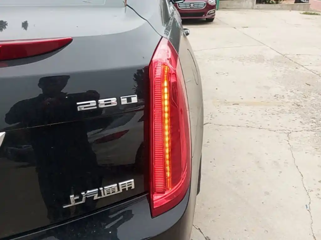 Cadillac XTS — миниатюра 8