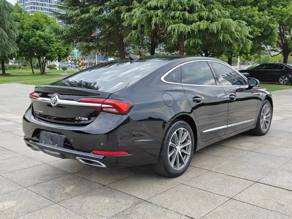 Buick LaCrosse — миниатюра 7