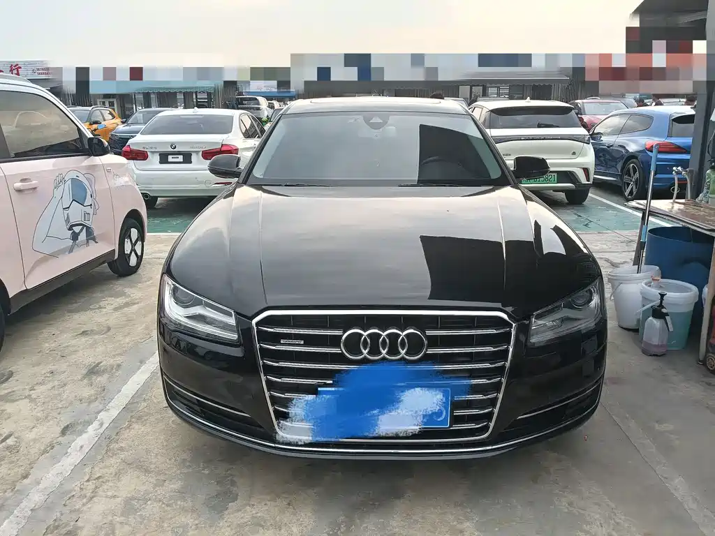 Audi A8 — миниатюра 3