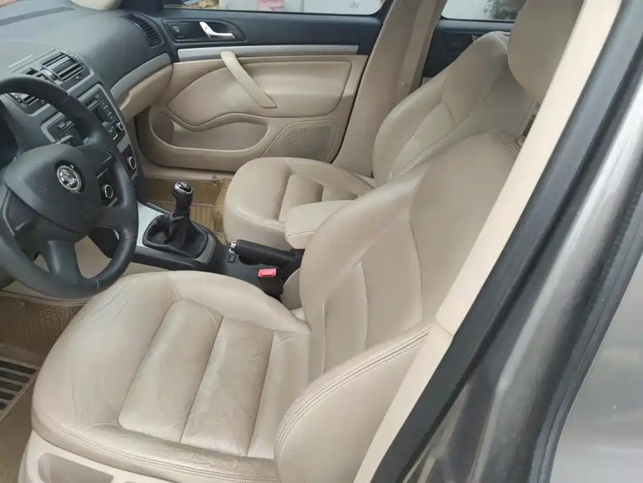 Skoda Octavia — миниатюра 9