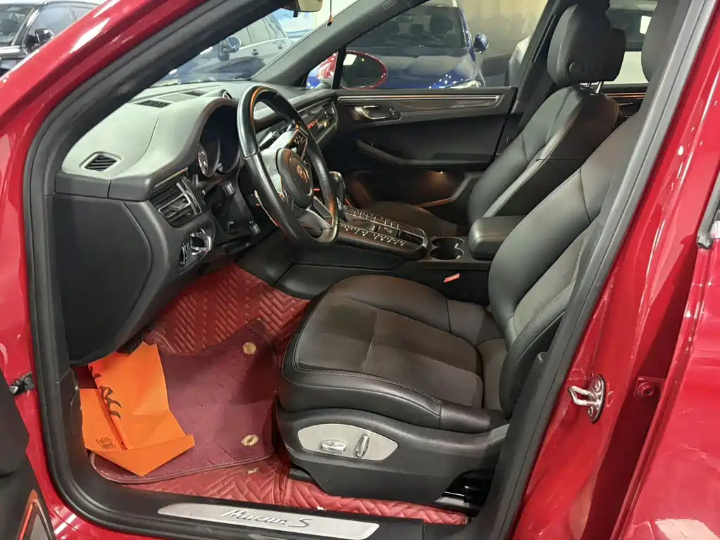 Porsche Macan — миниатюра 10