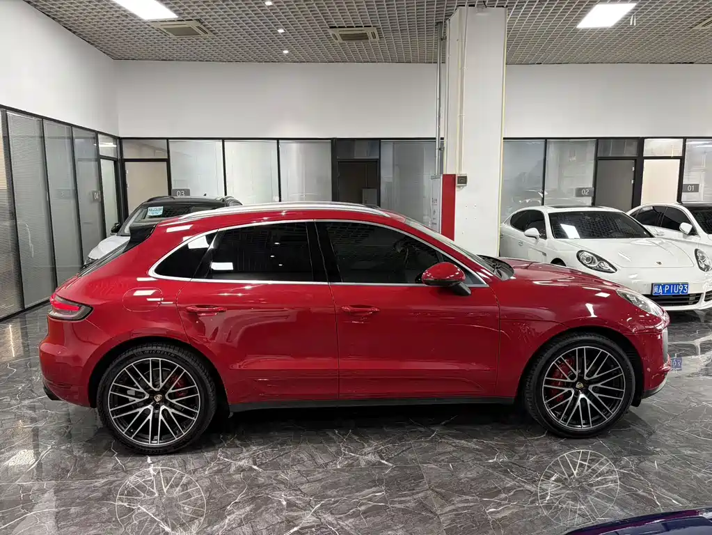 Porsche Macan — миниатюра 4