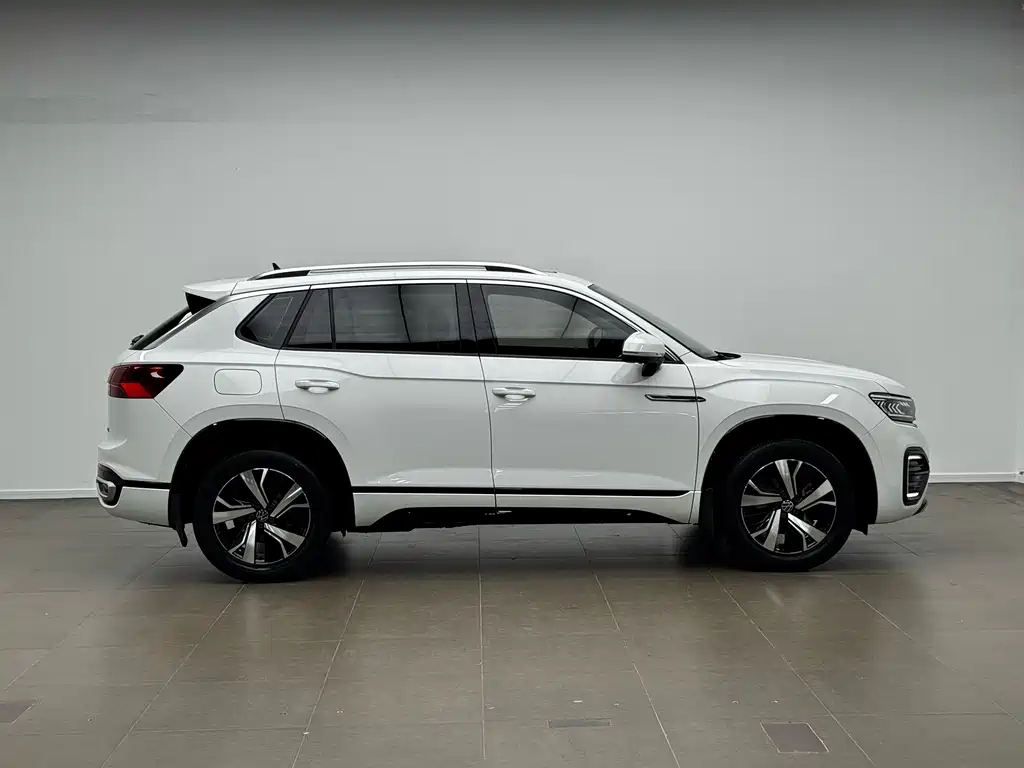 Volkswagen Tayron GTE — миниатюра 8