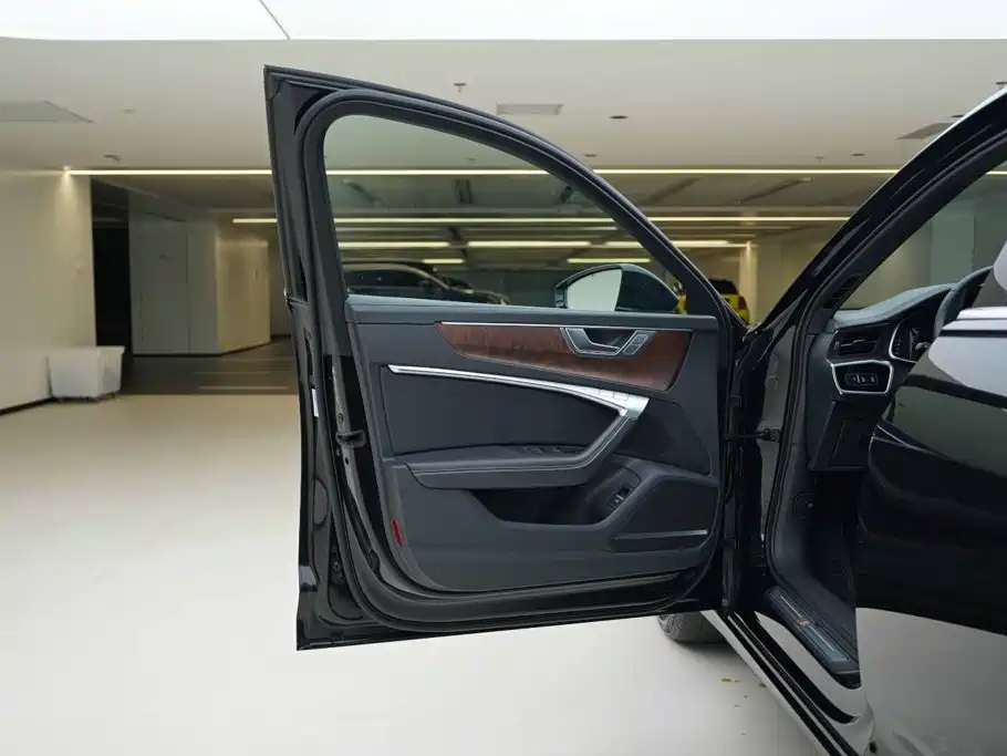 Audi A6L — миниатюра 15