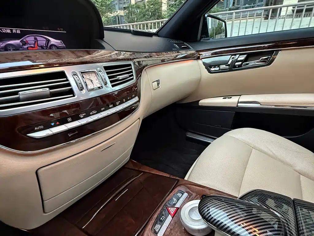 Mercedes-Benz S-Class — миниатюра 23