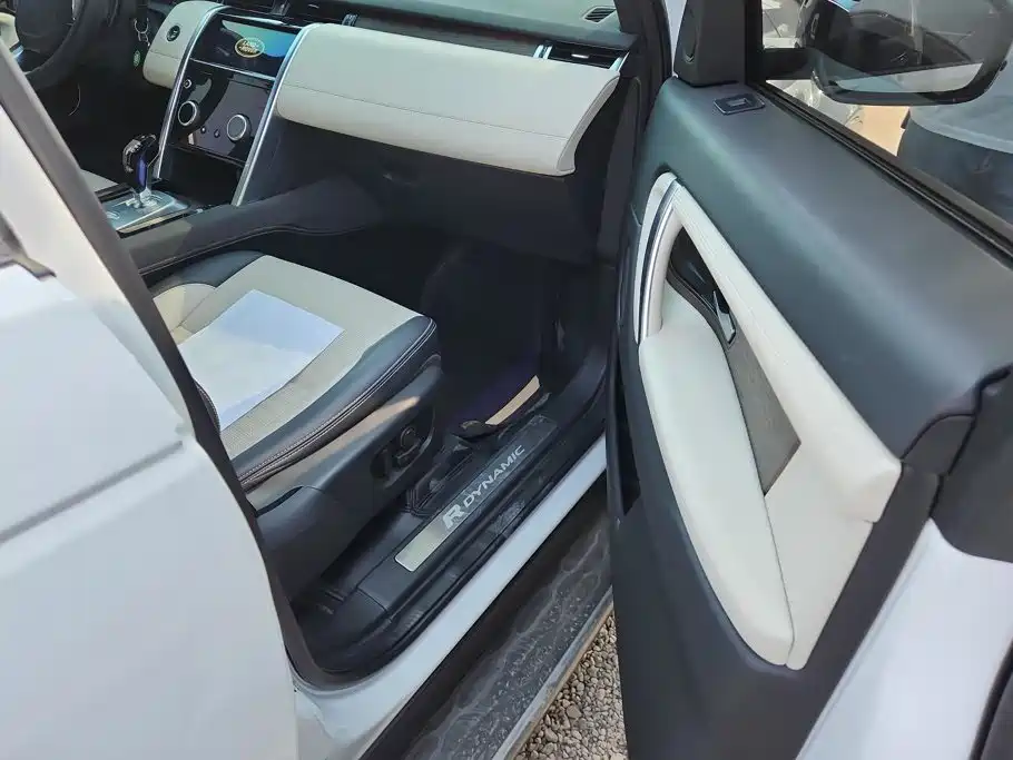 Land Rover Discovery Sport Hybrid — миниатюра 8