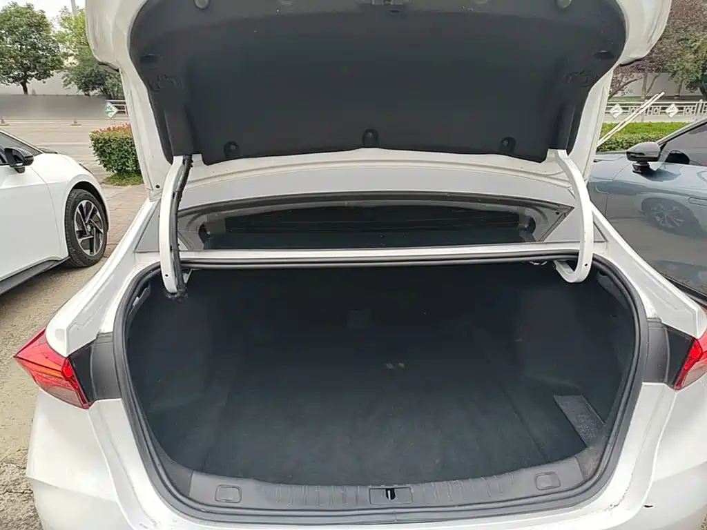 Buick Verano — миниатюра 19