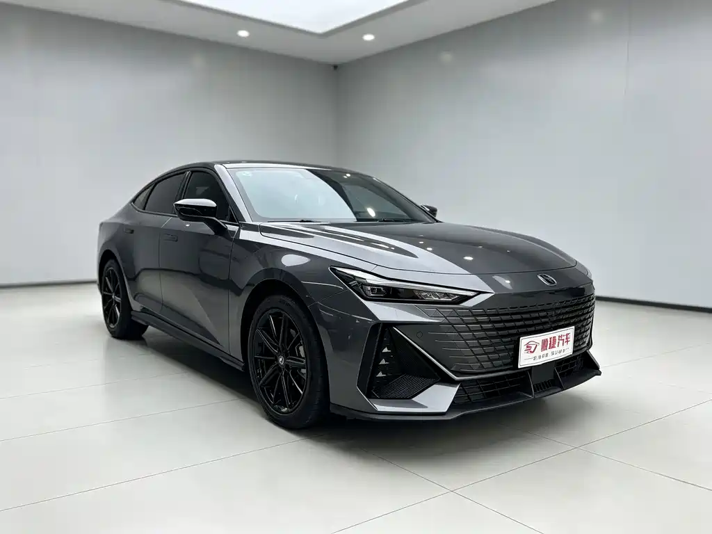 Changan UNI-V — миниатюра 3