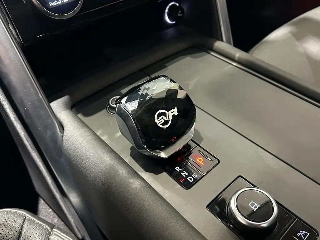 Land Rover Discovery — миниатюра 14