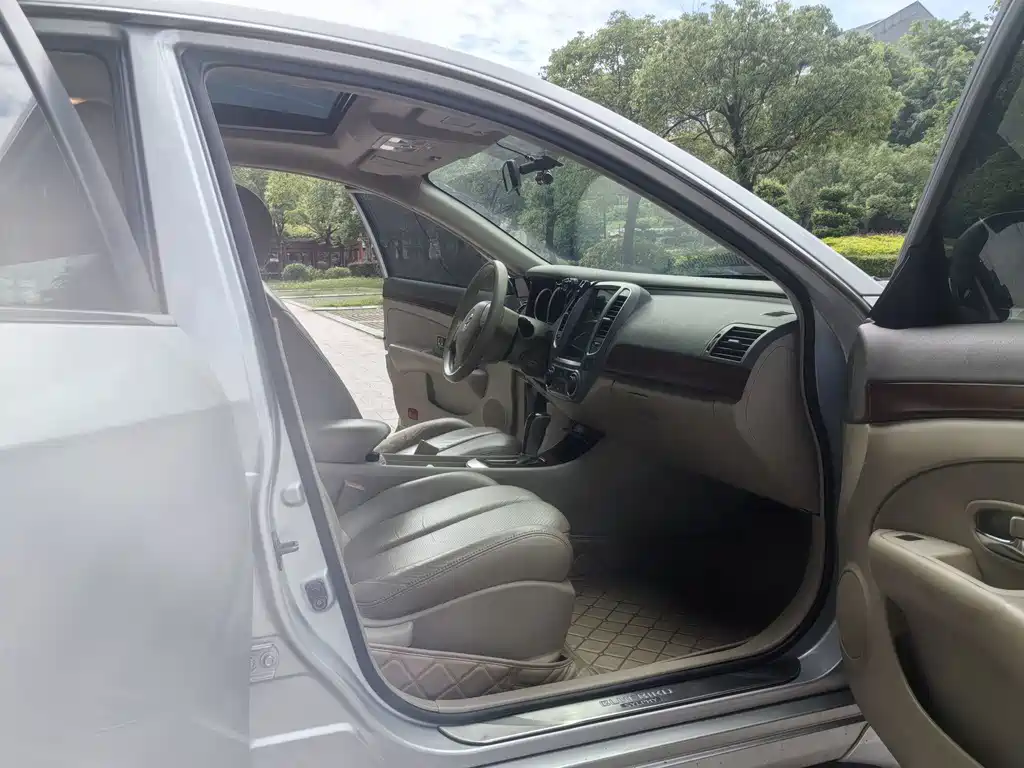 Nissan Sylphy — миниатюра 4