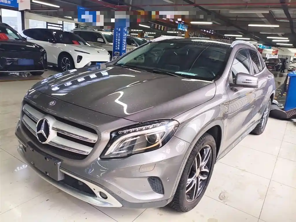 Mercedes-Benz GLA 2016