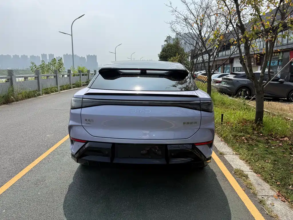 BYD Sealion 07 EV — миниатюра 5