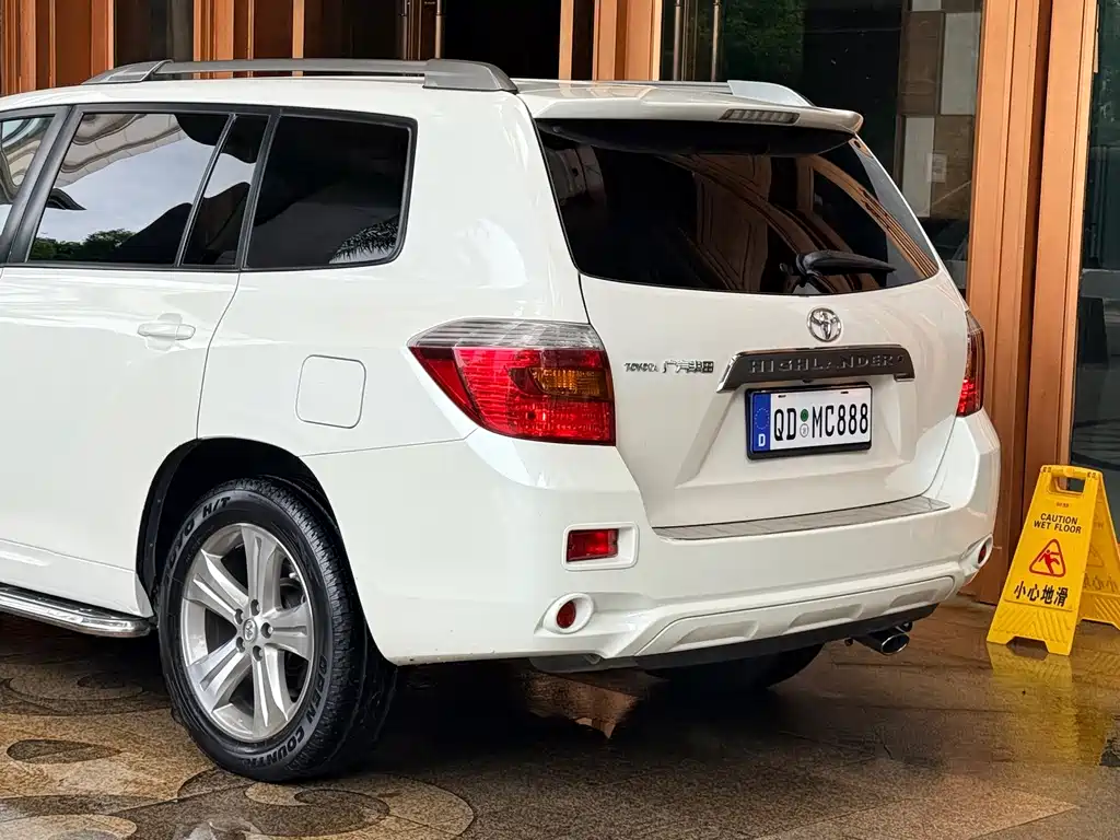 Toyota Highlander — миниатюра 6
