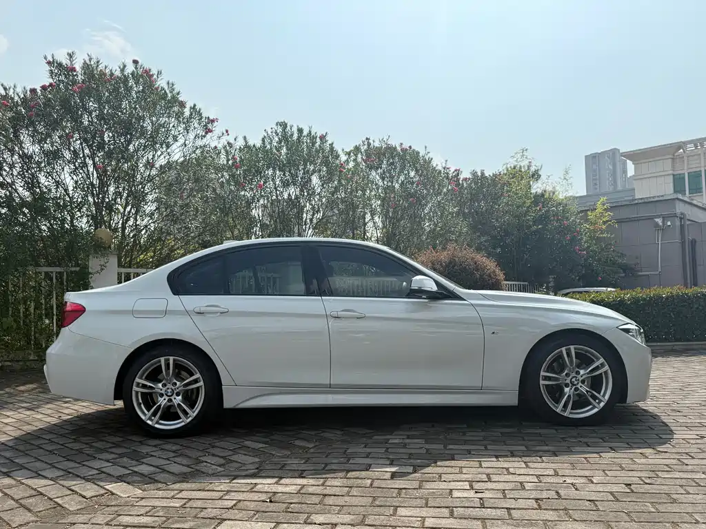 BMW 3 Series — миниатюра 15