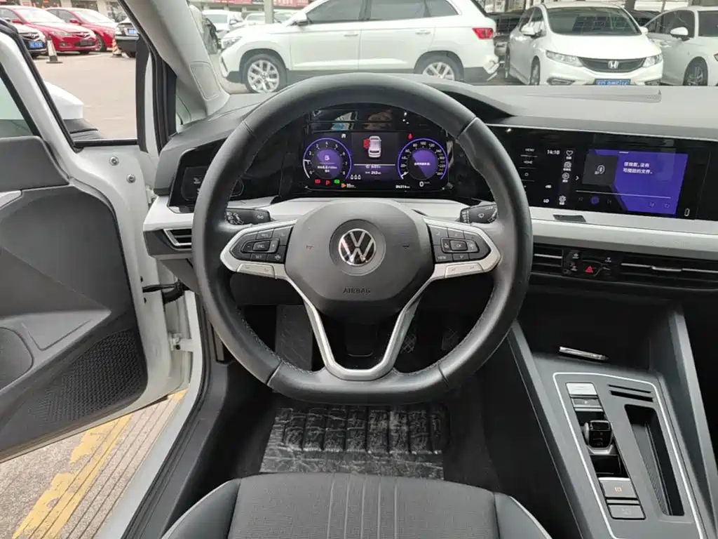 Volkswagen Golf — миниатюра 11
