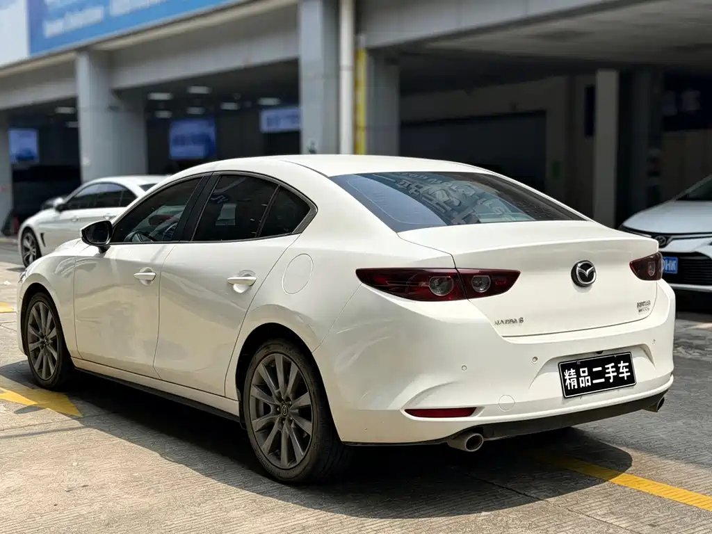 Mazda 3 Axela — миниатюра 7