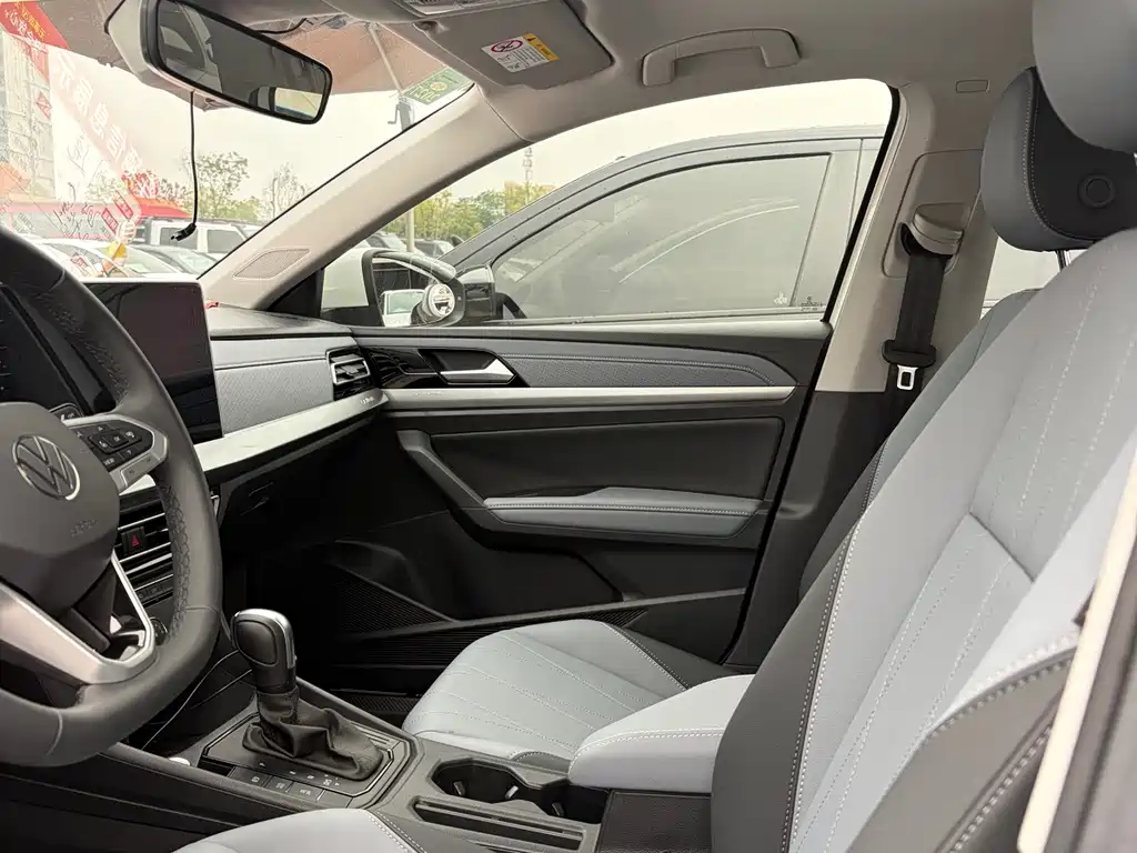 Volkswagen Lavida — миниатюра 10