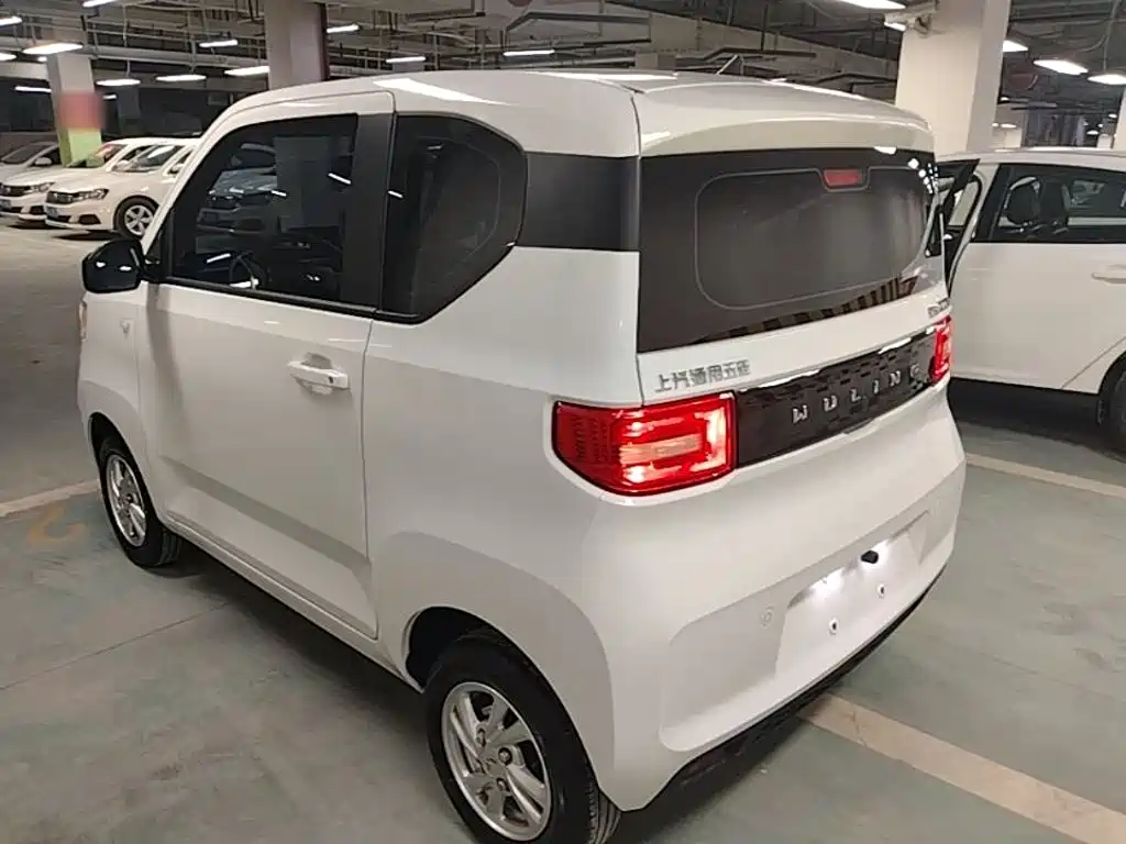 Wuling MINIEV — миниатюра 5