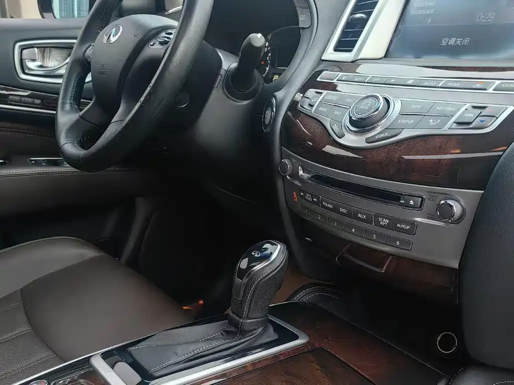 Infiniti QX60 (Import) — миниатюра 6