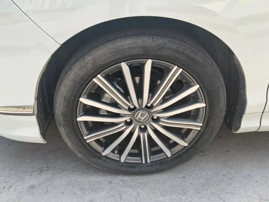 Honda Elysion — миниатюра 6