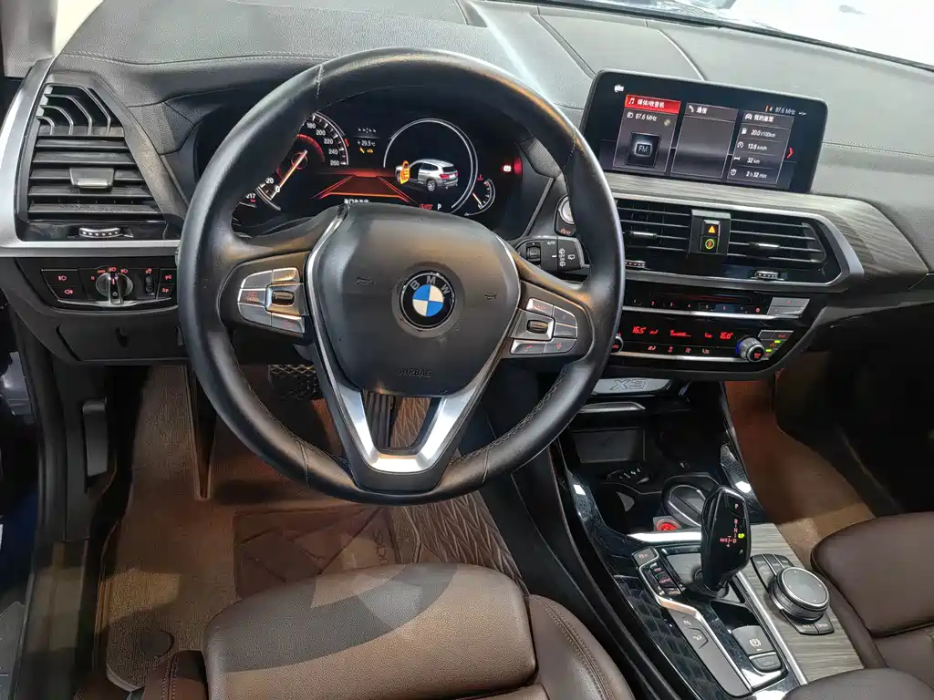 BMW X3 — миниатюра 8