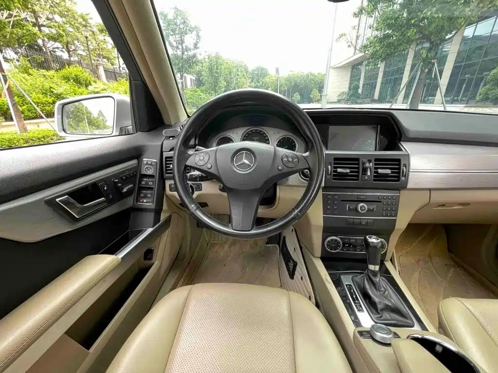Mercedes-Benz GLK-Class (Import) — миниатюра 15