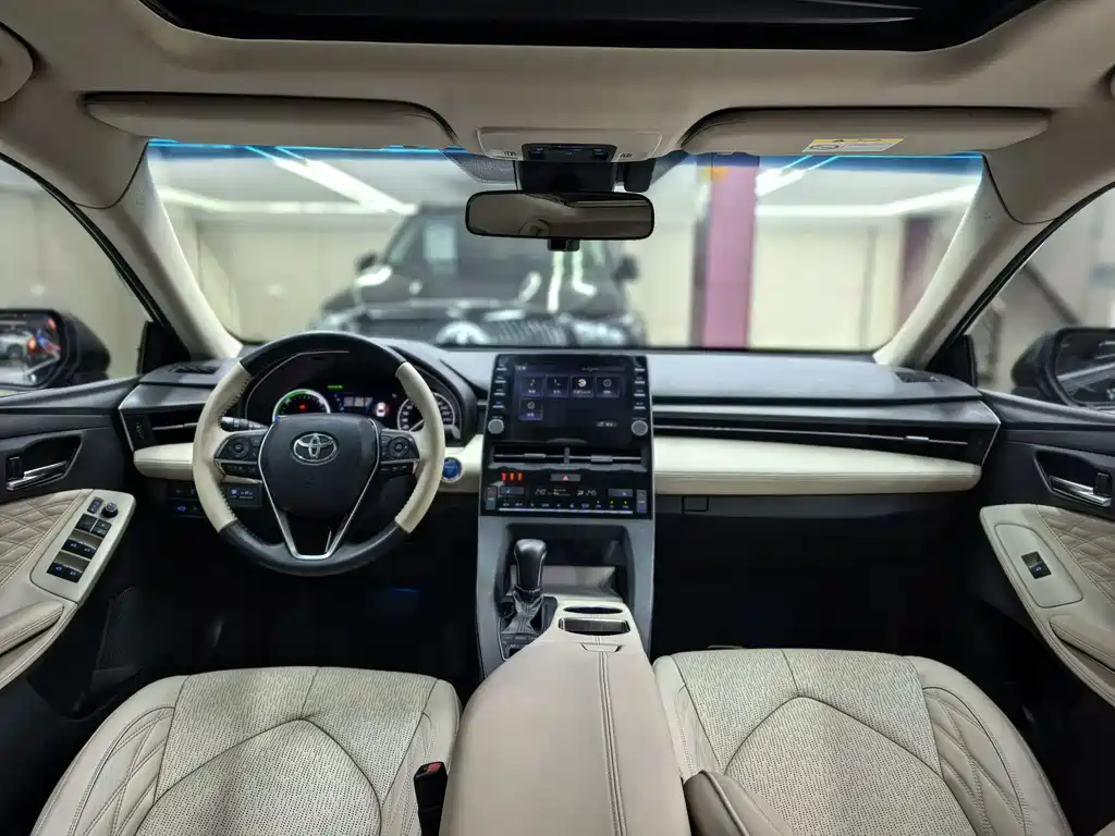 Toyota Avalon — миниатюра 9