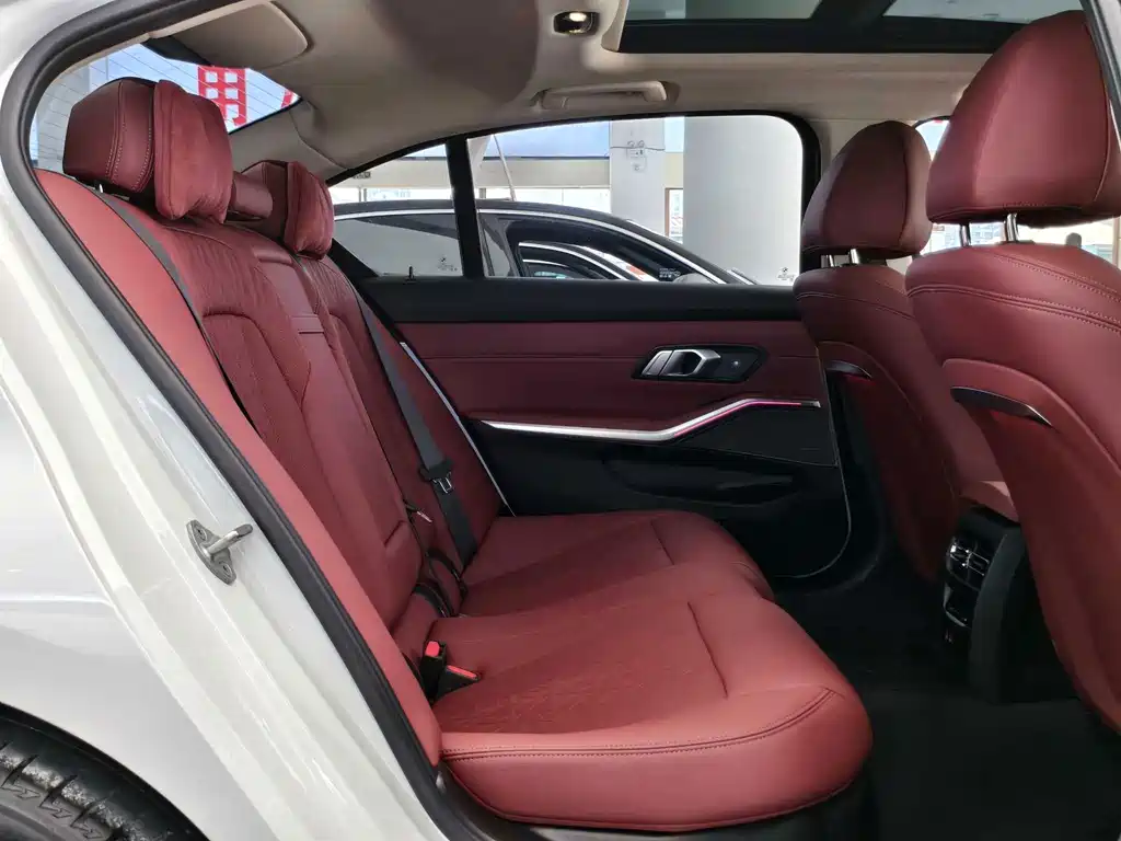 BMW 3 Series — миниатюра 8
