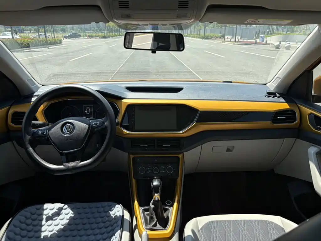 Volkswagen T-Cross — миниатюра 8