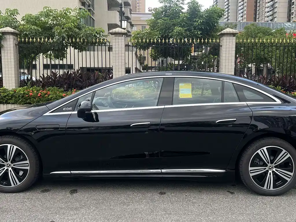 Mercedes-Benz EQE — миниатюра 6