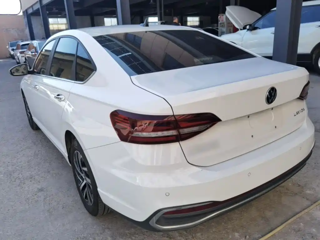 Volkswagen Lavida — миниатюра 5