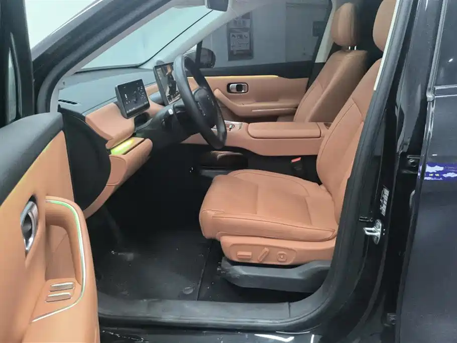 Leapmotor C16 2026 280 6 мест