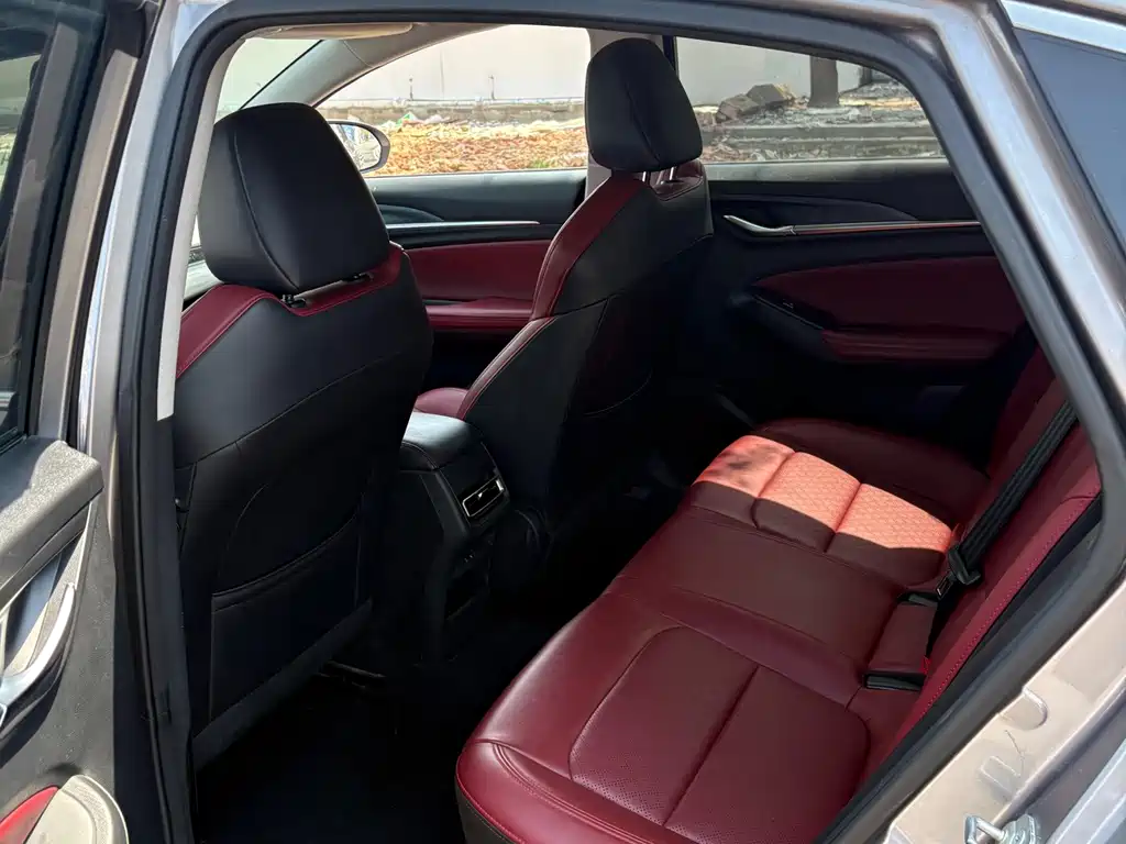 Changan Eado — миниатюра 8