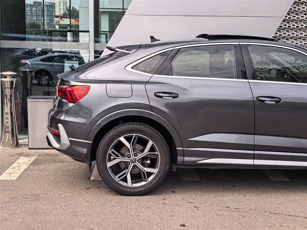 Audi Q3 Sportback — миниатюра 18