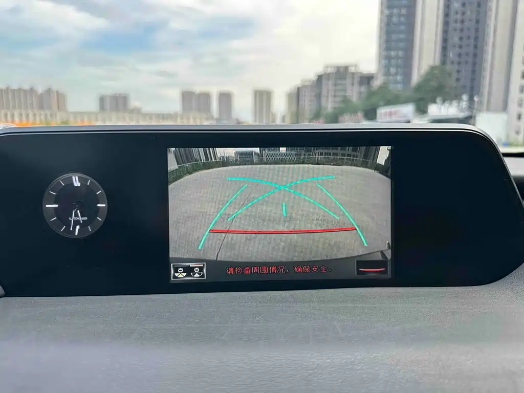 Lexus UX New Energy — миниатюра 16