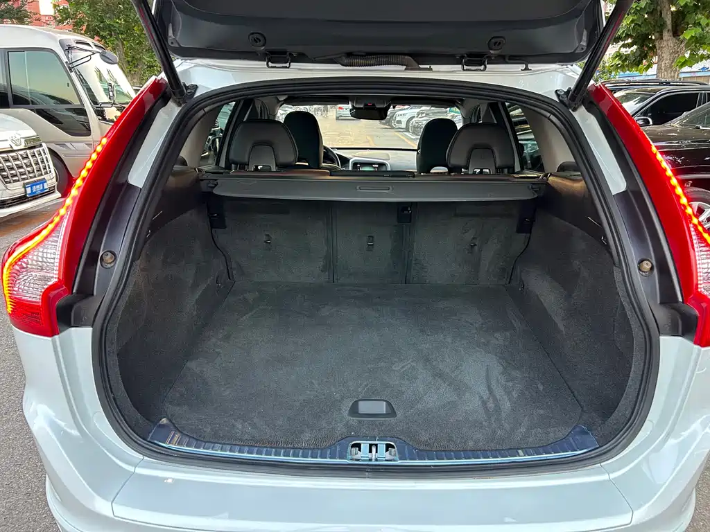 Volvo XC60 — миниатюра 17